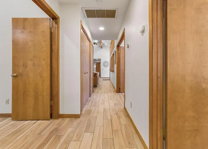 Escape Red Rock Views Holiday home